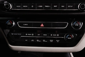 Минивэн Kia Carnival 2017 года, 2519000 рублей, Пермь