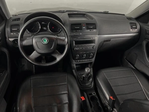 Внедорожник Skoda Yeti 2012 года, 729900 рублей, Казань