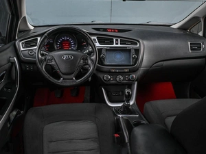 Хетчбэк Kia Ceed 2014 года, 924000 рублей, Кирилловка