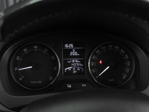 Лифтбек Skoda Rapid 2015 года, 949000 рублей, Тюмень