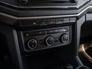 Пикап Volkswagen Amarok 2016 года, 2490000 рублей, Краснодар