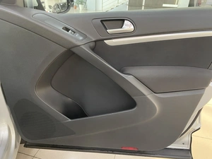Внедорожник Volkswagen Tiguan 2011 года, 1387000 рублей, Солонцы