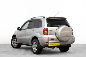 Внедорожник Toyota RAV4 2004 года, 789000 рублей, Барнаул