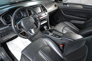 Седан Hyundai Sonata 2018 года, 1939000 рублей, Тюмень