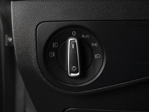 Внедорожник Volkswagen Tiguan 2018 года, 3050000 рублей, Омск