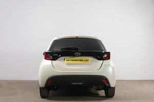 Хетчбэк Toyota Yaris 2020 года, 1199000 рублей, Новосибирск