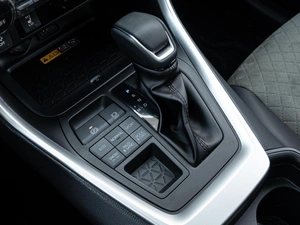 Внедорожник Toyota RAV4 2025 года, 4160000 рублей, Краснодар