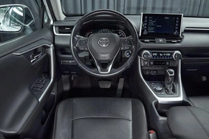 Внедорожник Toyota RAV4 2021 года, 3357000 рублей, Красноярск