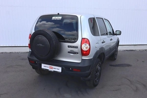 Внедорожник Chevrolet Niva 2020 года, 820000 рублей, Брянск