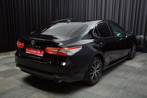 Седан Toyota Camry 2021 года, 2999000 рублей, Красноярск