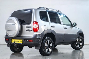 Внедорожник Chevrolet Niva 2018 года, 849000 рублей, Челябинск