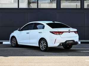 Седан Kia Rio 2020 года, 1829000 рублей, Кирилловка