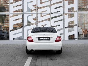 Седан Mercedes-benz C-класс 2011 года, 1425000 рублей, Ставрополь