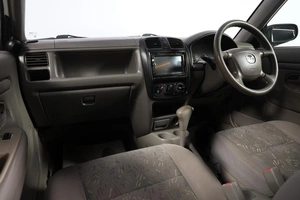 Хетчбэк Mazda Demio 2000 года, 349000 рублей, Новосибирск