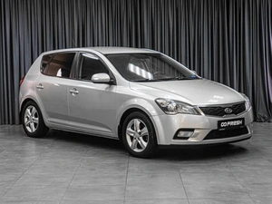 Хетчбэк Kia Ceed 2011 года, 717000 рублей, Тюмень