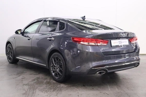 Седан Kia Optima 2018 года, 1660000 рублей, Брянск