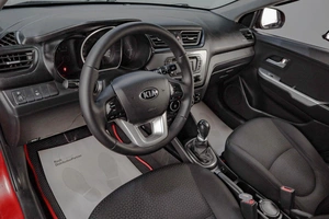 Хетчбэк Kia Rio 2013 года, 749000 рублей, Челябинск