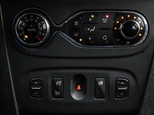 Хетчбэк Renault Sandero 2015 года, 774000 рублей, Кирилловка