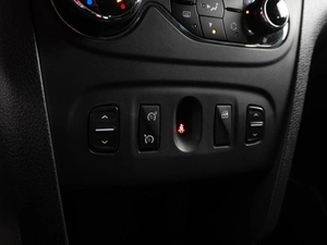 Хетчбэк Renault Sandero Stepway 2017 года, 975000 рублей, Тюмень