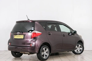 Хетчбэк Toyota Ractis 2011 года, 849000 рублей, Красноярск