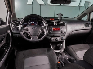 Хетчбэк Kia Ceed 2014 года, 1329000 рублей, Воронеж