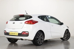 Хетчбэк Kia Ceed 2013 года, 1179000 рублей, Челябинск