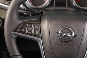 Внедорожник Opel Mokka 2013 года, 1299000 рублей, Тюмень