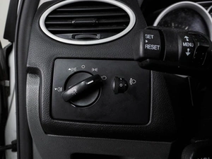 Хетчбэк Ford Focus 2011 года, 499000 рублей, Воронеж