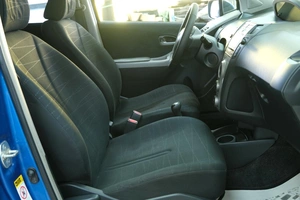 Хетчбэк Toyota Yaris 2007 года, 699000 рублей, Омск
