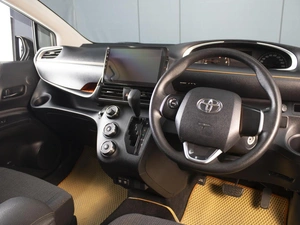 Минивэн Toyota Sienta 2021 года, 1660000 рублей, Омск
