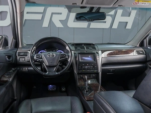 Седан Toyota Camry 2015 года, 1849000 рублей, Сургут