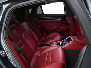 Лифтбек Porsche Panamera 4S 2017 года, 6356900 рублей, Москва