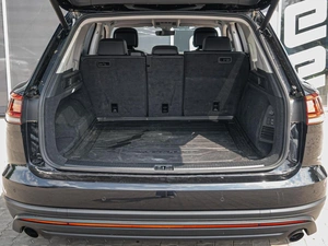 Внедорожник Volkswagen Touareg 2018 года, 3848000 рублей, Краснодар