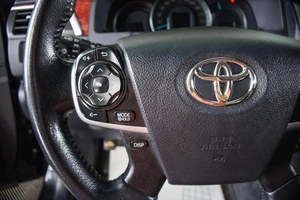 Седан Toyota Camry 2013 года, 1819000 рублей, Пермь