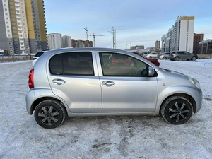 Хетчбэк Toyota Passo 2013 года, 680000 рублей, Красноярск