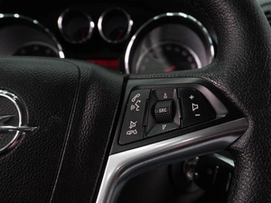 Лифтбек Opel Insignia 2013 года, 1219000 рублей, Воронеж