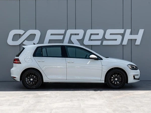 Хетчбэк Volkswagen Golf 2017 года, 1597000 рублей, Краснодар