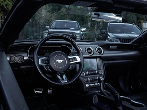 Кабриолет Ford Mustang 2019 года, 2650000 рублей, Большой Сочи