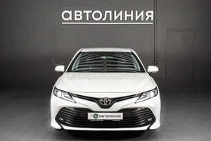Седан Toyota Camry 2019 года, 2380000 рублей, Красноярск