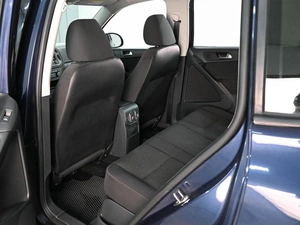 Внедорожник Volkswagen Tiguan 2012 года, 1499000 рублей, Ростов-на-Дону