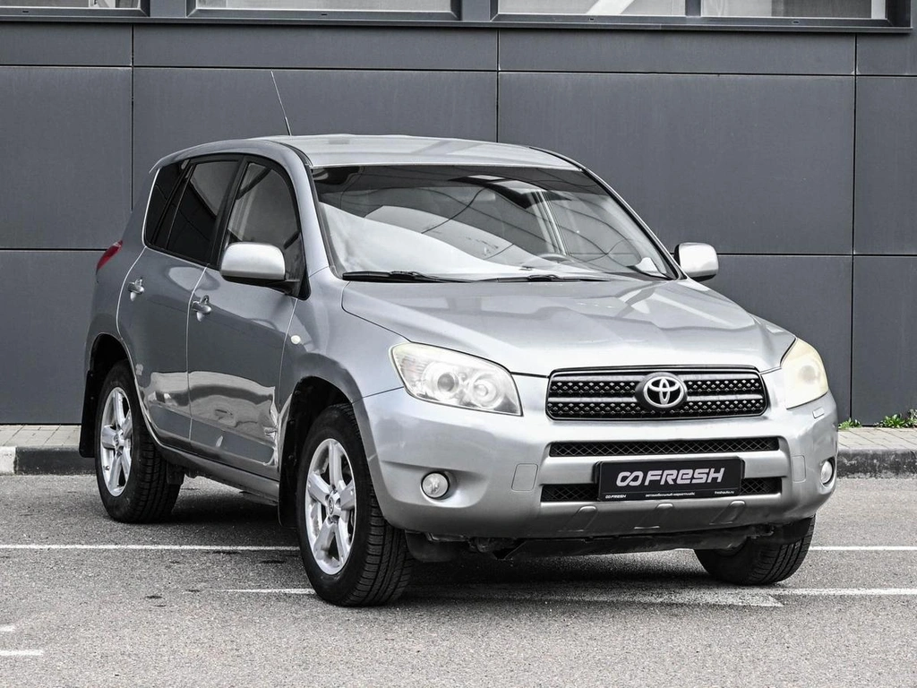 Внедорожник Toyota RAV4 2005 года, 1149000 рублей, Кирилловка