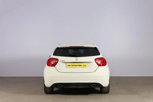 Хетчбэк Mercedes-benz A-класс 2013 года, 1669000 рублей, Новосибирск