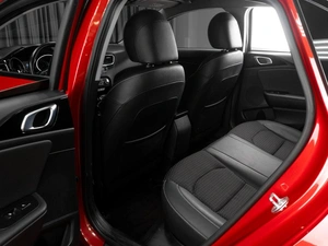 Хетчбэк Kia Ceed 2018 года, 1909000 рублей, Тюмень