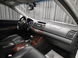 Седан Toyota Camry 2005 года, 840000 рублей, Красноярск