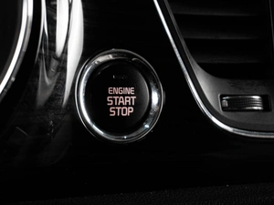 Минивэн Kia Carnival 2019 года, 2996000 рублей, Тюмень