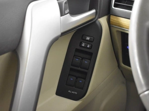 Внедорожник Toyota Land Cruiser Prado 2019 года, 6270000 рублей, Казань