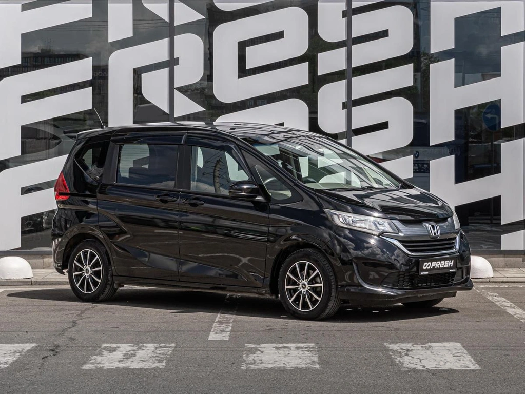 Минивэн Honda Freed 2019 года, 1641000 рублей, Краснодар