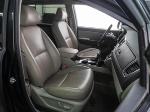 Минивэн Kia Carnival 2019 года, 3579000 рублей, Тюмень