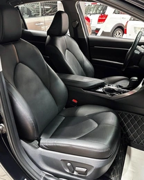 Седан Toyota Camry 2020 года, 2997000 рублей, Красноярск