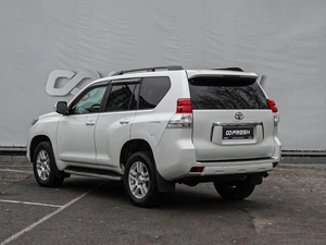 Внедорожник Toyota Land Cruiser Prado 2012 года, 2625000 рублей, Волгоград